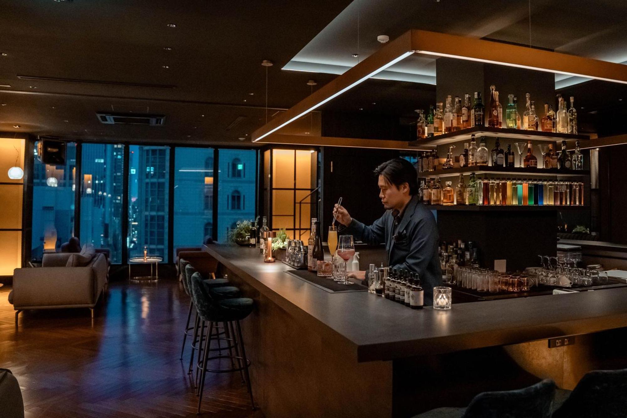 Отель The Lively Osaka Honmachi Экстерьер фото